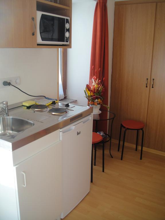Paks Panzió Hotel Ruang foto