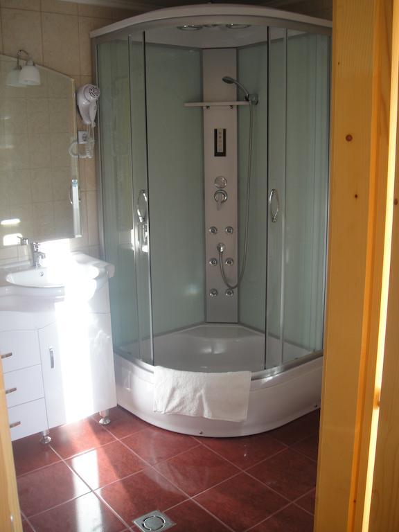 Paks Panzió Hotel Ruang foto